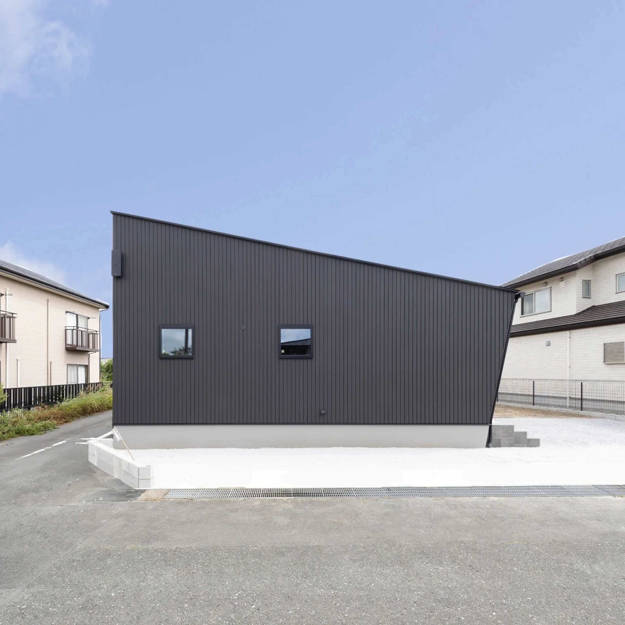 ホッとする、ちょうどいい格好よさ　28坪の平屋住まい